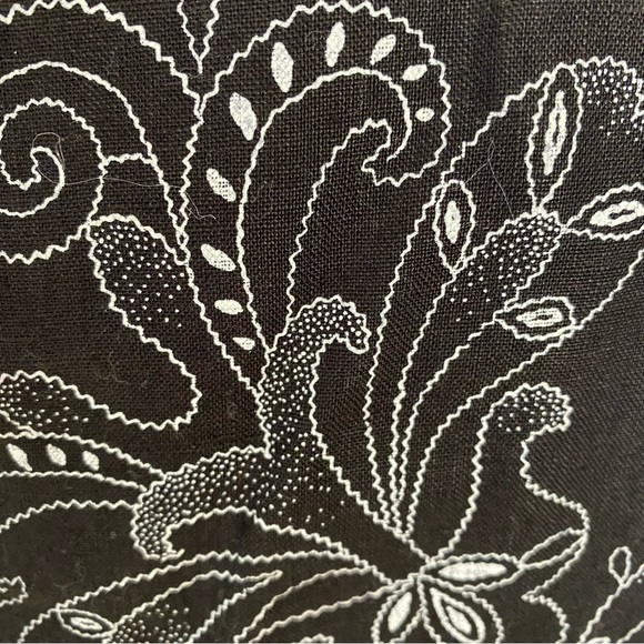 Kim Rogers Linen Jacket - Picture 9 of 11